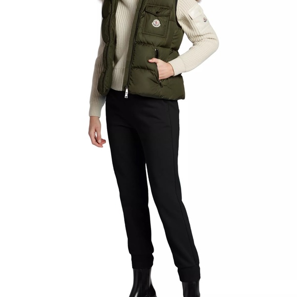 Selling a authentic Moncler Bairon Faux-Fur-Trim Vest - Picture 8 of 8